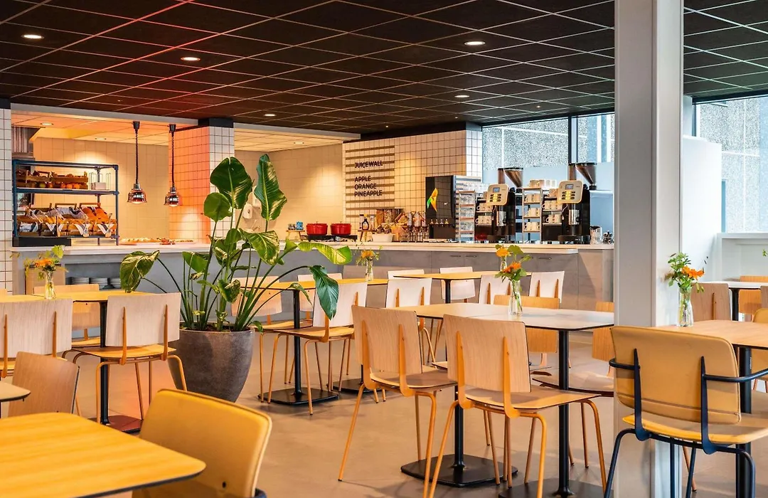 Ibis Budget Amsterdam Airport-1